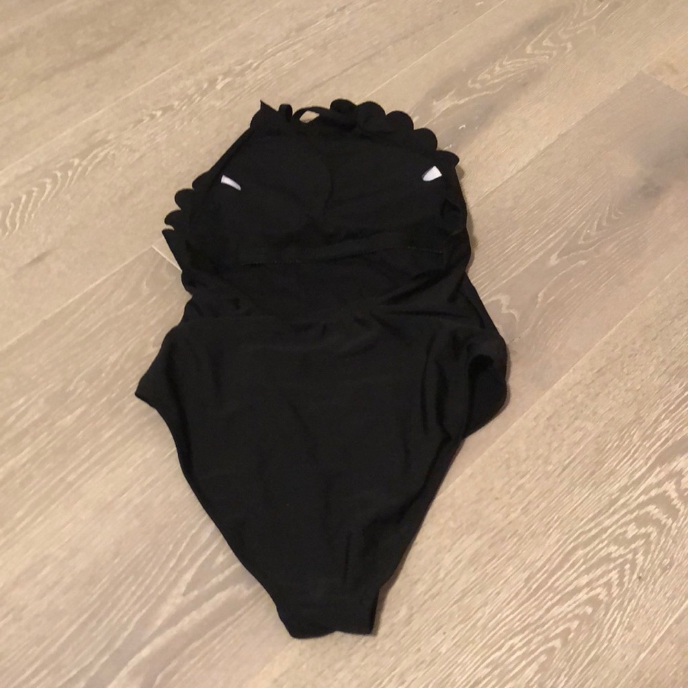 Bathing suit - Picture 2 of 2